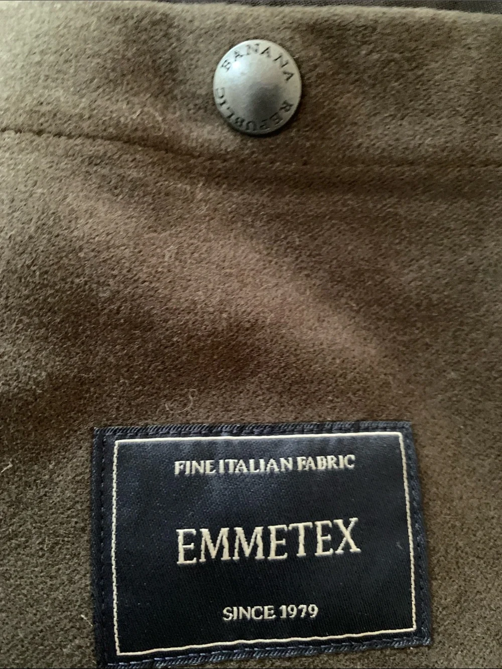 Banana Republic Men’s Italian Moleskin Snap Up Trucker Jacket Deep Olive Medium